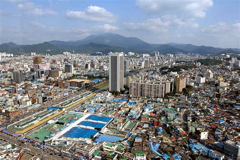 광주 비엔날레: 예술과 도시의 숨결이 만나는 교차로